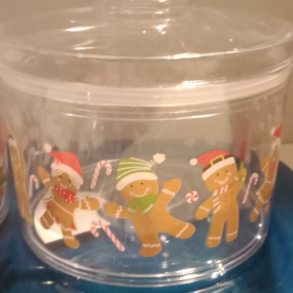 4Christmas stacking candy/ cookie containers (plastic) set of 4 - Picture 4 of 6